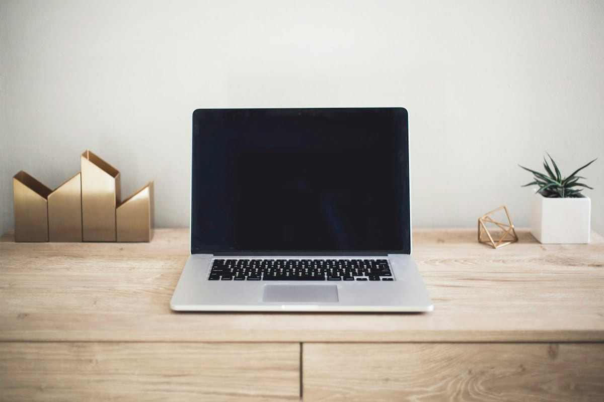 MacBook Pro 13" M2 512 GB — Zdjęcie 1