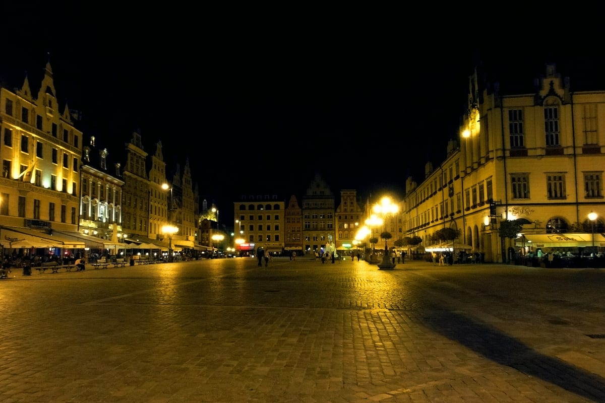 Nocna gra miejska — Rynek we Wrocławiu — Zdjęcie 1